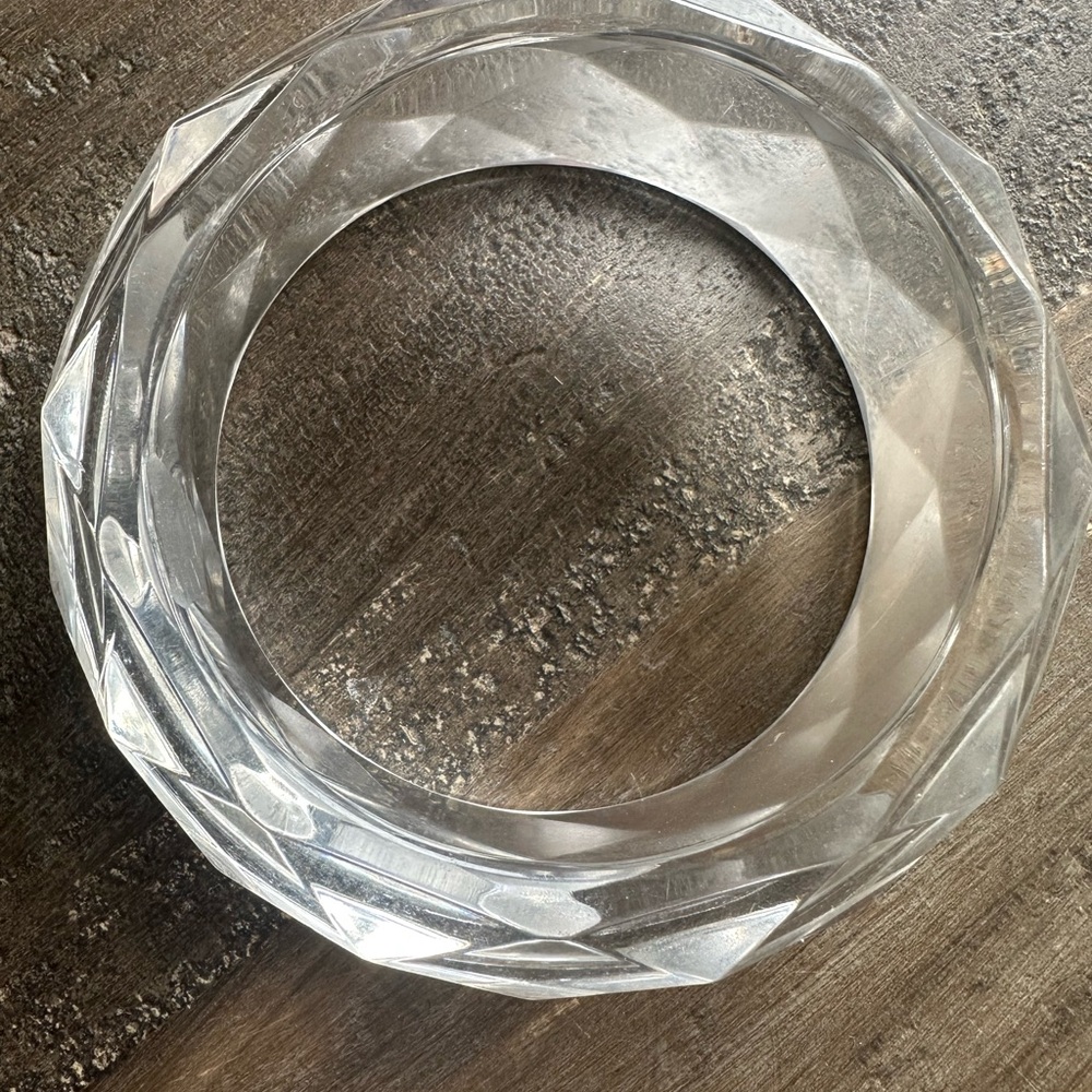 Vintage Chunky Lucite Bangle Bracelet